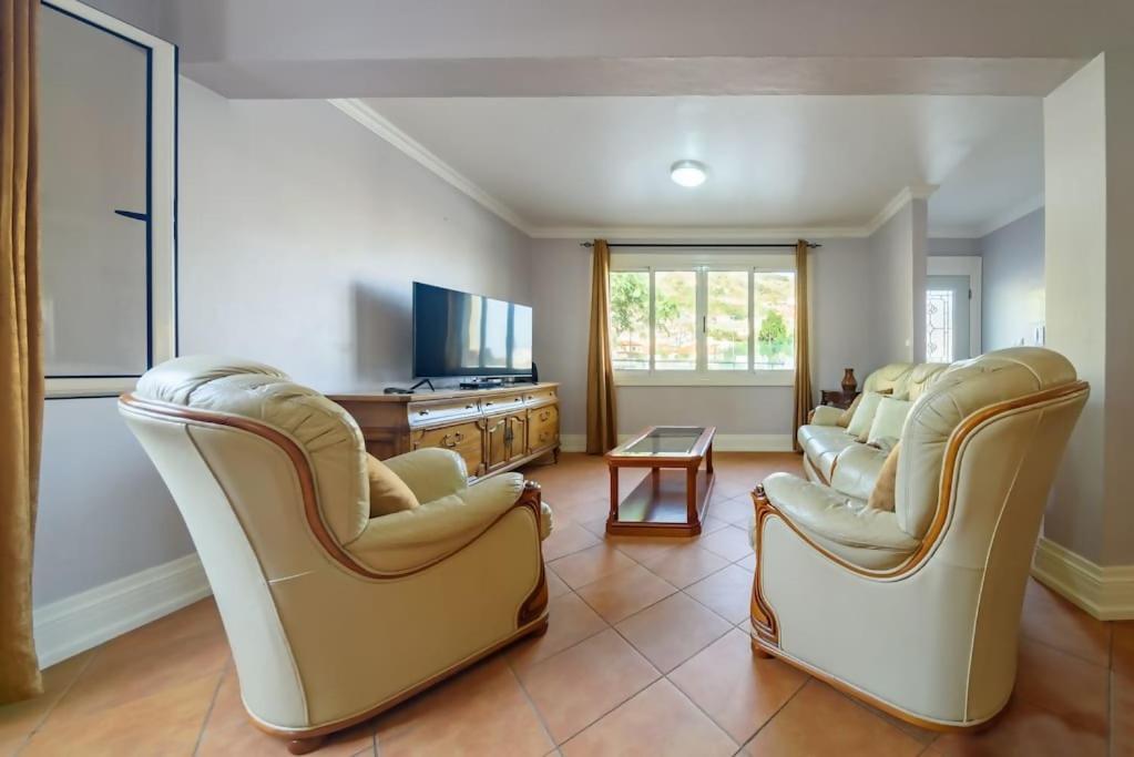 Casa Alves By Mth Holiday home *